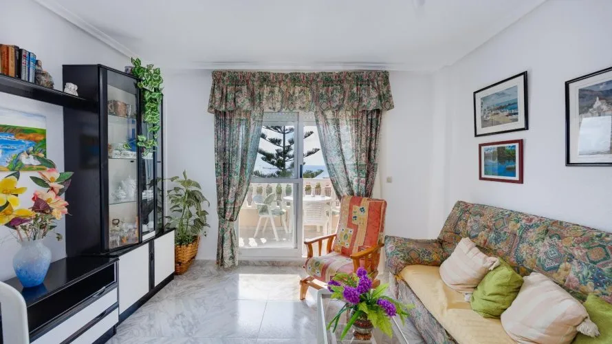 Apartamento de 70m² en Torrevieja, España No. 562 № 22