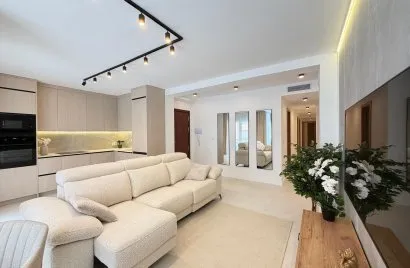 Apartamento de 4 dormitorios en Torrevieja, España No. 615