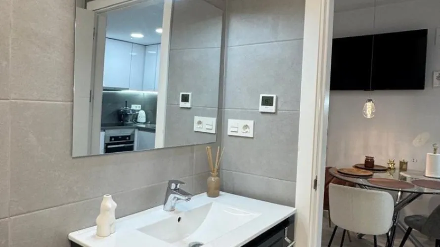 Apartamento de 1 dormitorio en Torrevieja, España No. 679 № 11