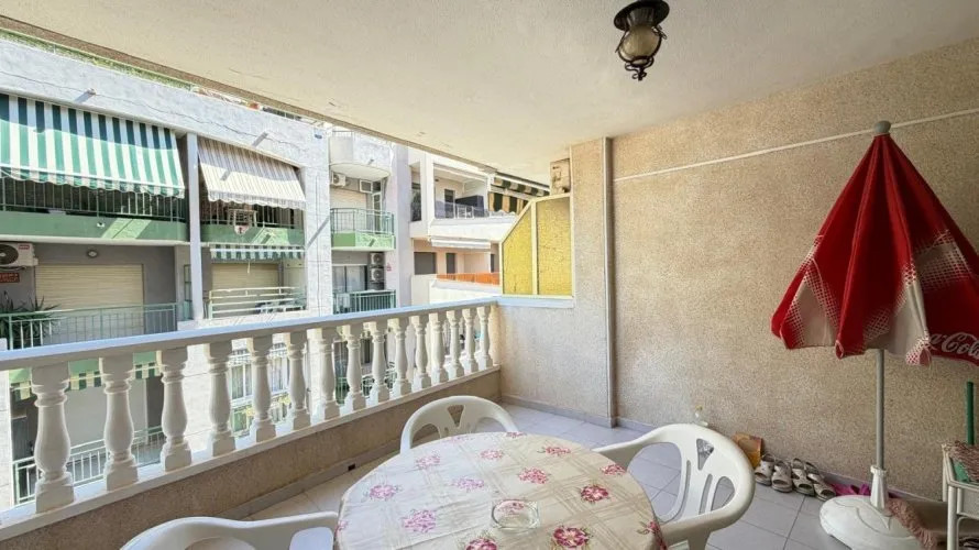 Apartamento de 1 dormitorio en Torrevieja, España No. 717 № 6