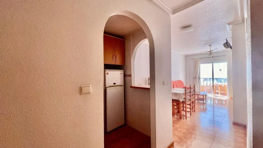 Apartamento de 1 dormitorio en Torrevieja, España No. 688 № 16
