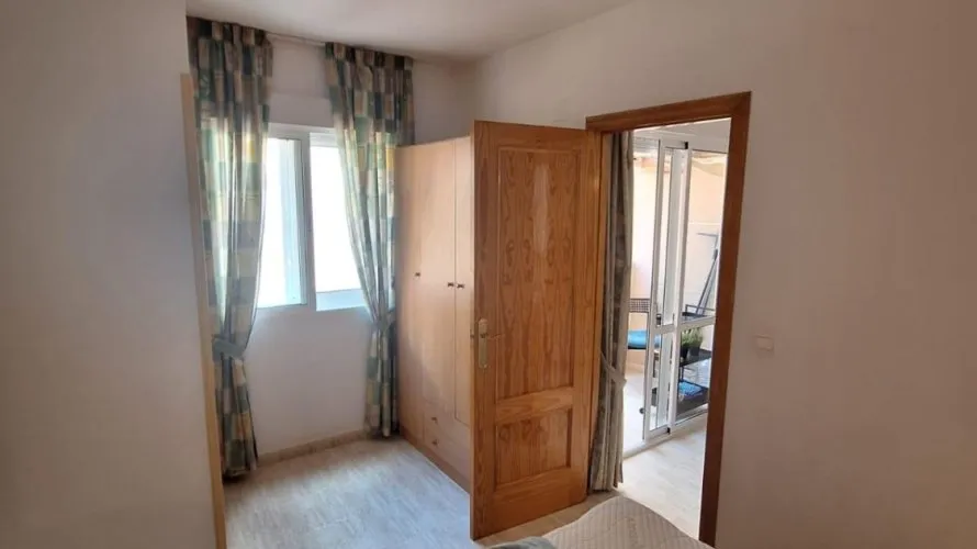 Apartamento de 1 dormitorio en Torrevieja, España No. 683 № 6
