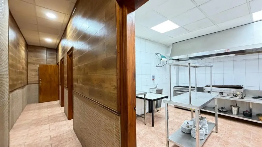 Propiedad comercial de 98m² en Torrevieja, España No. 694 № 14