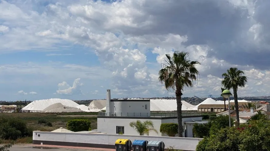 Apartamento de 3 dormitorios en Torrevieja, España No. 657 № 11