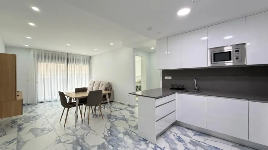 Apartamento de 3 dormitorios en Torrevieja, España No. 721 № 9