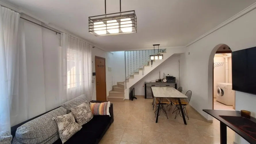 Dúplex de 83m² en Torrevieja, España No. 692 № 19