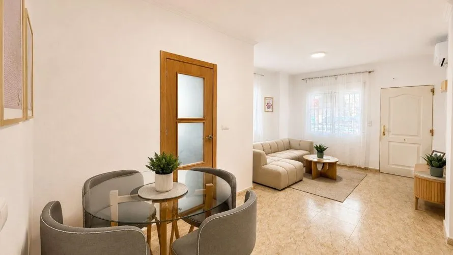 Parcela de 2 dormitorios en Torrevieja, España No. 654 № 12