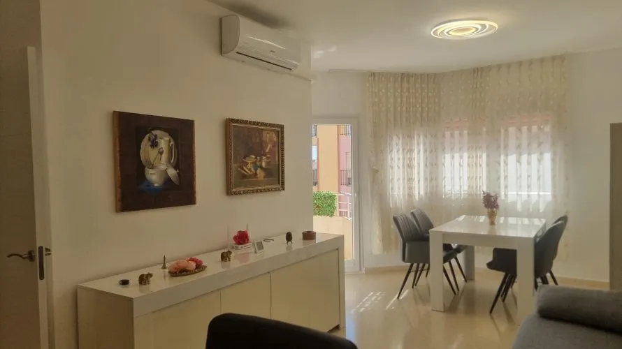 Apartamento de 1 dormitorio en Torrevieja, España No. 691