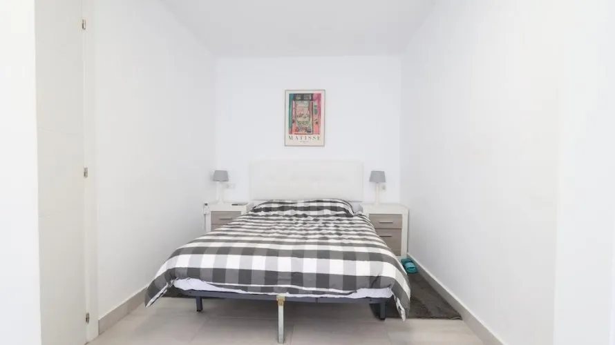 Bungalow de 3 dormitorios en Torrevieja, España No. 709 № 9