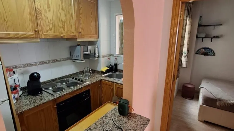 Apartamento de 1 dormitorio en Torrevieja, España No. 683 № 10