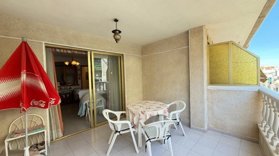 Apartamento de 1 dormitorio en Torrevieja, España No. 717 № 4