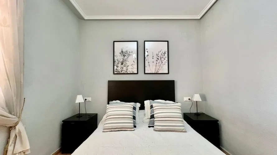Apartamento de 1 dormitorio en Torrevieja, España No. 700 № 12