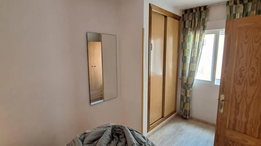 Apartamento de 1 dormitorio en Torrevieja, España No. 683 № 4