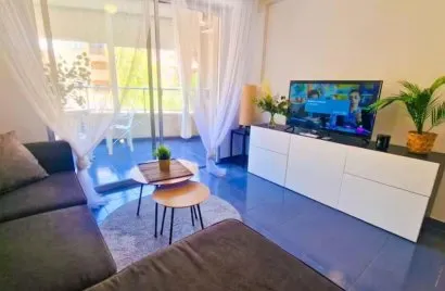 Apartamento de 1 dormitorio en Torrevieja, España No. 687