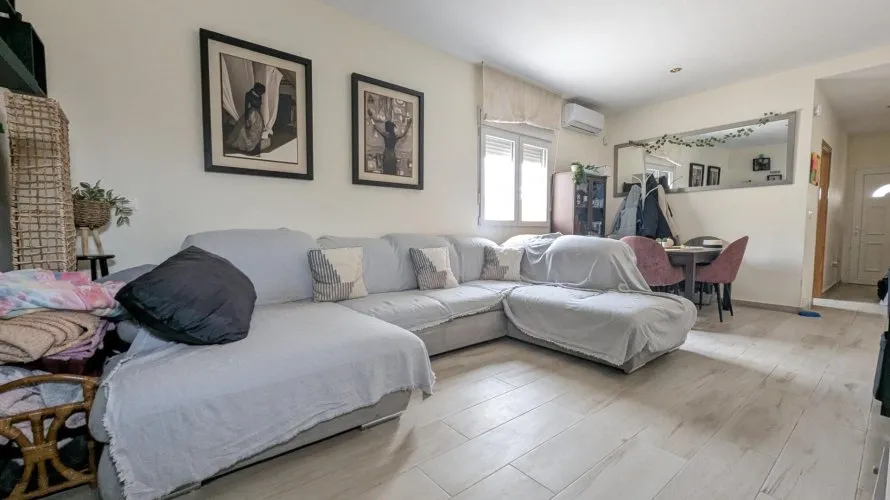 Apartamento de 3 dormitorios en Torrevieja, España No. 657 № 14