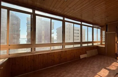 Apartamento de 3 dormitorios en Torrevieja, España No. 621