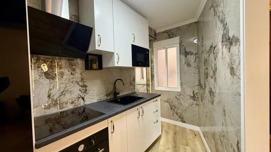 Apartamento de 2 dormitorios en Torrevieja, España No. 631 № 15