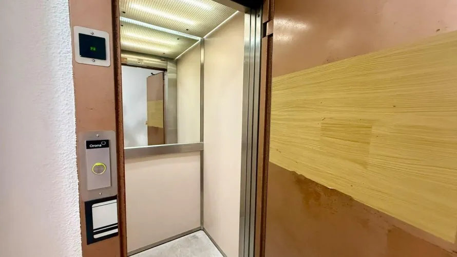 Apartamento de 1 dormitorio en Torrevieja, España No. 651 № 4
