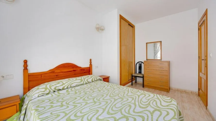 Apartamento de 1 dormitorio en Torrevieja, España No. 632 № 15