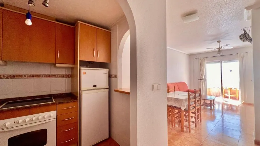 Apartamento de 1 dormitorio en Torrevieja, España No. 688 № 17