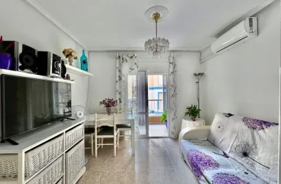 Apartamento de 1 dormitorio en Torrevieja, España No. 701