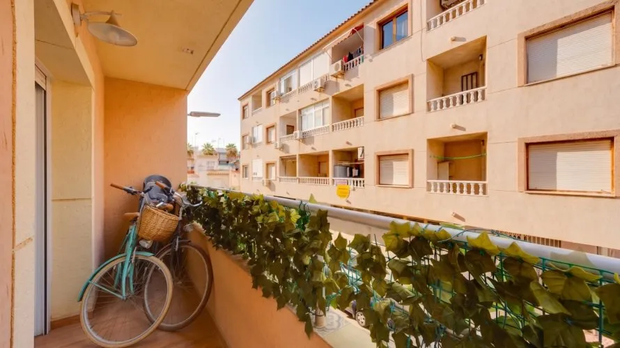 Apartamento de 110m² en Torrevieja, España No. 647 № 11