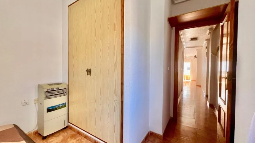 Apartamento de 1 dormitorio en Torrevieja, España No. 688 № 5