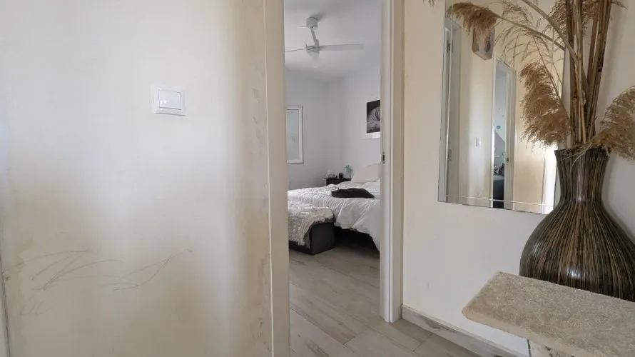Apartamento de 3 dormitorios en Torrevieja, España No. 657 № 22