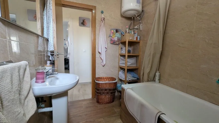 Apartamento de 3 dormitorios en Torrevieja, España No. 657 № 1