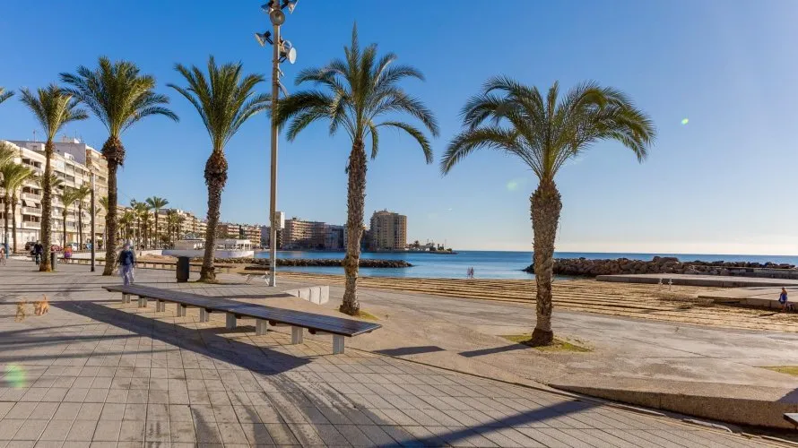 Apartamento de 24m² en Torrevieja, España No. 663 № 1