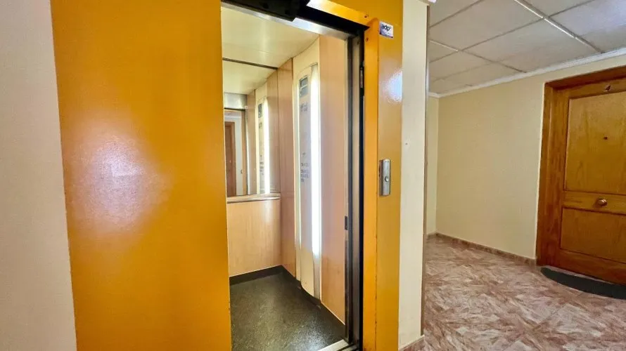 Apartamento de 1 dormitorio en Torrevieja, España No. 701 № 18