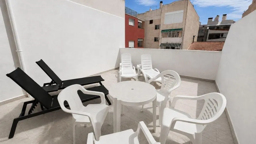 Ático de 2 dormitorios en Torrevieja, España No. 642 № 25
