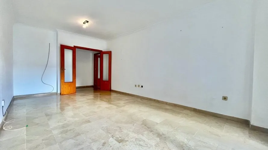 Apartamento de 3 dormitorios en Torrevieja, España No. 678 № 22
