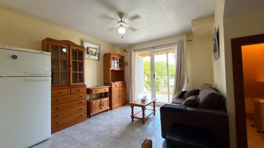 Bungalow de 1 dormitorio en Torrevieja, España No. 705 № 20