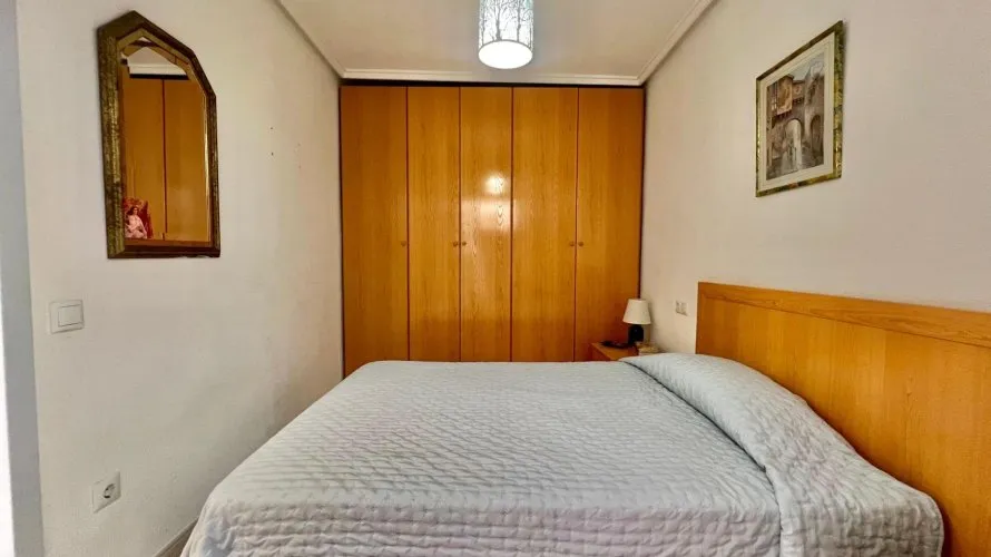 Apartamento de 1 dormitorio en Torrevieja, España No. 701 № 5