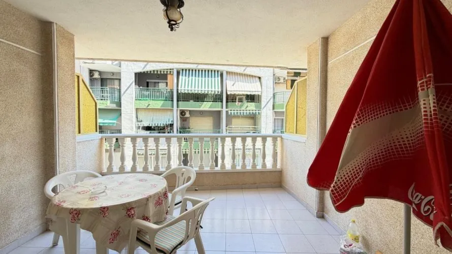 Apartamento de 1 dormitorio en Torrevieja, España No. 717 № 5