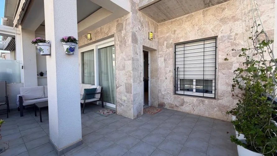Сasa de 3 dormitorios en Torrevieja, España No. 711 № 18