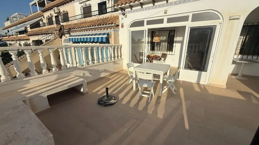 Bungalow de 65m² en Torrevieja, España No. 668 № 7