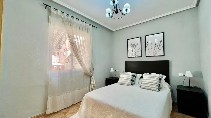 Apartamento de 1 dormitorio en Torrevieja, España No. 700 № 13