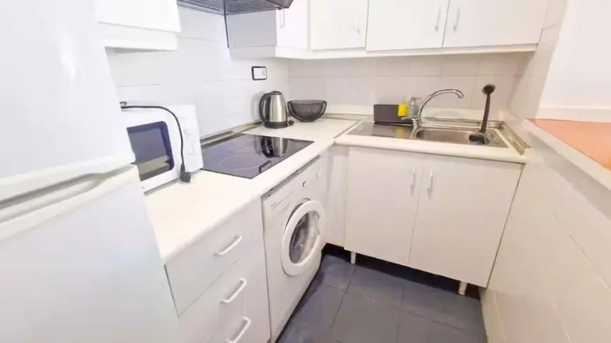 Apartamento de 1 dormitorio en Torrevieja, España No. 687 № 11