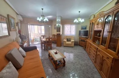 Apartamento de 84.99m² en Torrevieja, España No. 730