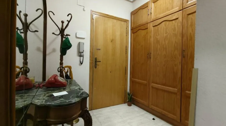 Apartamento de 3 dormitorios en Torrevieja, España No. 732 № 23