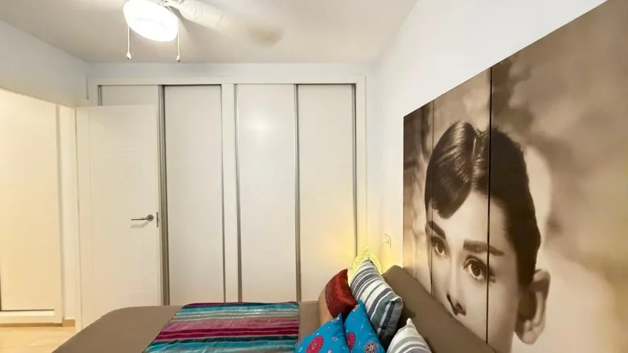 Apartamento de 2 dormitorios en Torrevieja, España No. 681 № 14