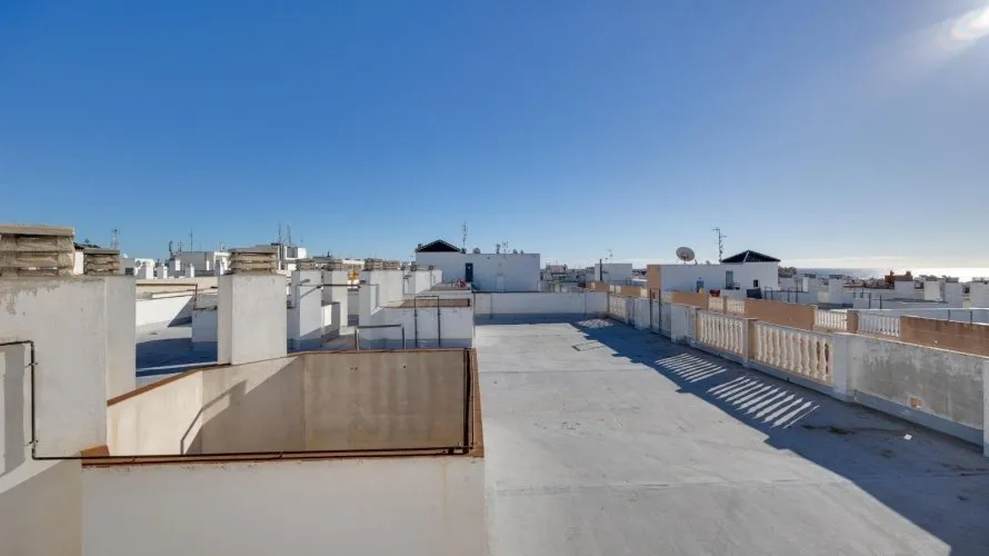 Apartamento de 1 dormitorio en Torrevieja, España No. 632 № 5