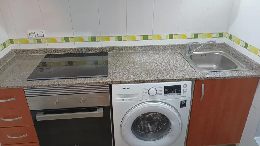 Apartamento de 2 dormitorios en Torrevieja, España No. 666 № 18