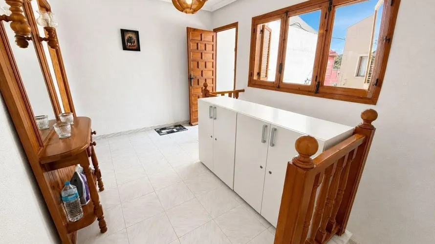 Ático de 2 dormitorios en Torrevieja, España No. 642 № 2