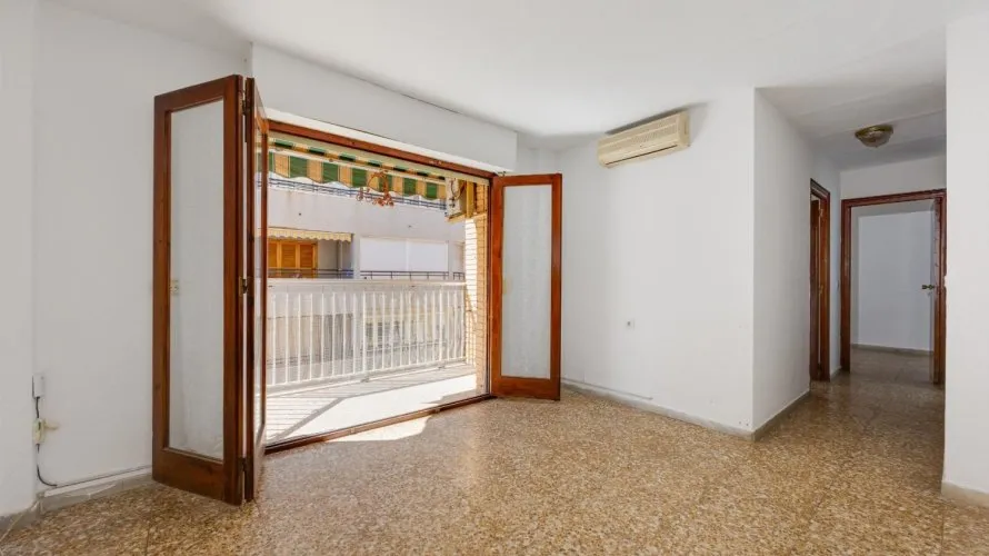 Apartamento de 105m² en Torrevieja, España No. 724 № 19