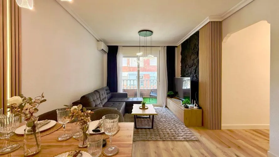 Apartamento de 2 dormitorios en Torrevieja, España No. 631 № 18