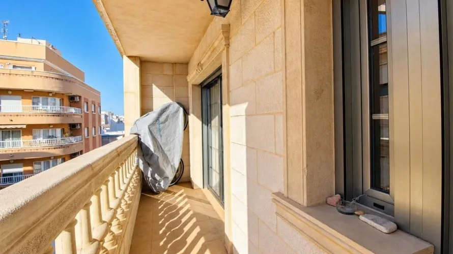 Apartamento de 124m² en Torrevieja, España No. 798 № 20