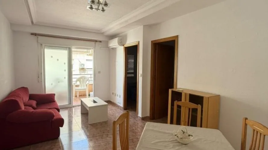 Apartamento de 66m² en Torrevieja, España No. 739